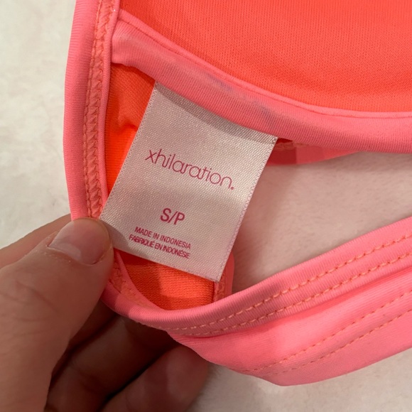 XHILARATION Women’s Padded Push Up Halter Bikini Swimsuit Top - neon pink size S - Picture 4 of 4